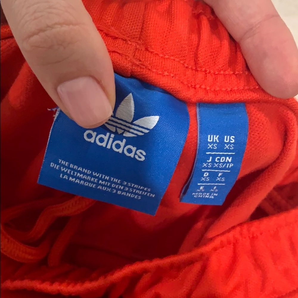 Adidas - Picture 4 of 5